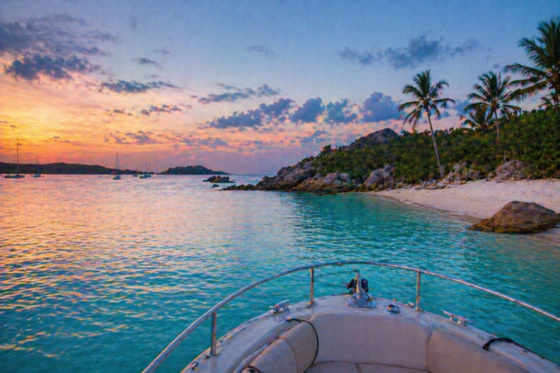 Best time of year to rent a boat in the Bahamas: a complete seasonal guide