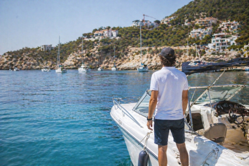 First time renting a boat in Ibiza: what to expect and how to prepare