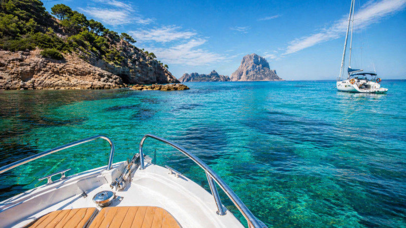 Water activities in Ibiza: Your ultimate guide to adventure on the water